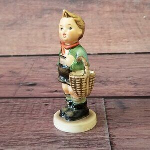 Vintage M.I. Hummel Collectible Figurine "Village Boy" Goebel W. Germany #51 3/0